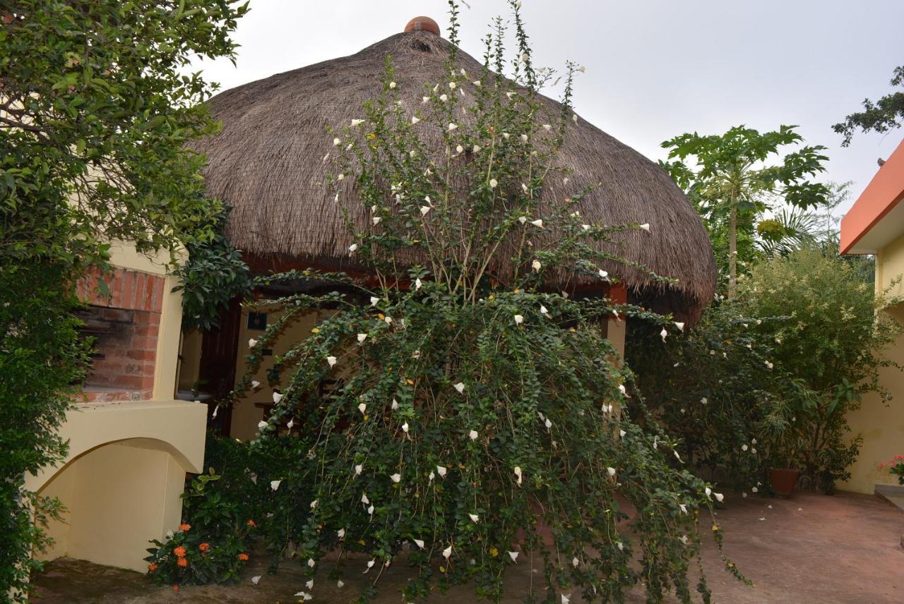 Abomey Chez Sabine Bed & Breakfast エクステリア 写真